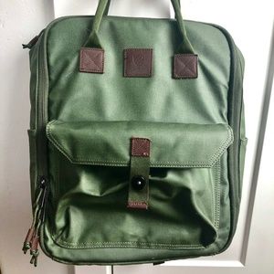 LANGLY SIMPLE TRAVEL BACKPACK